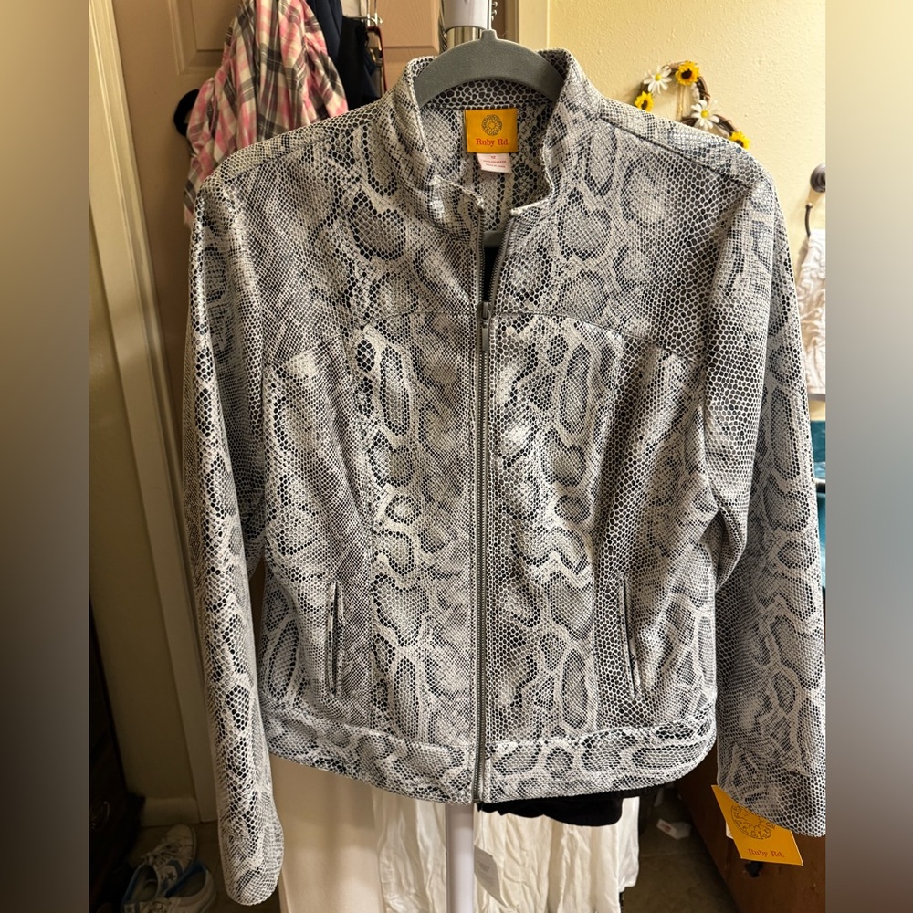 Ruby Rd. jacket snakeskin print size 12